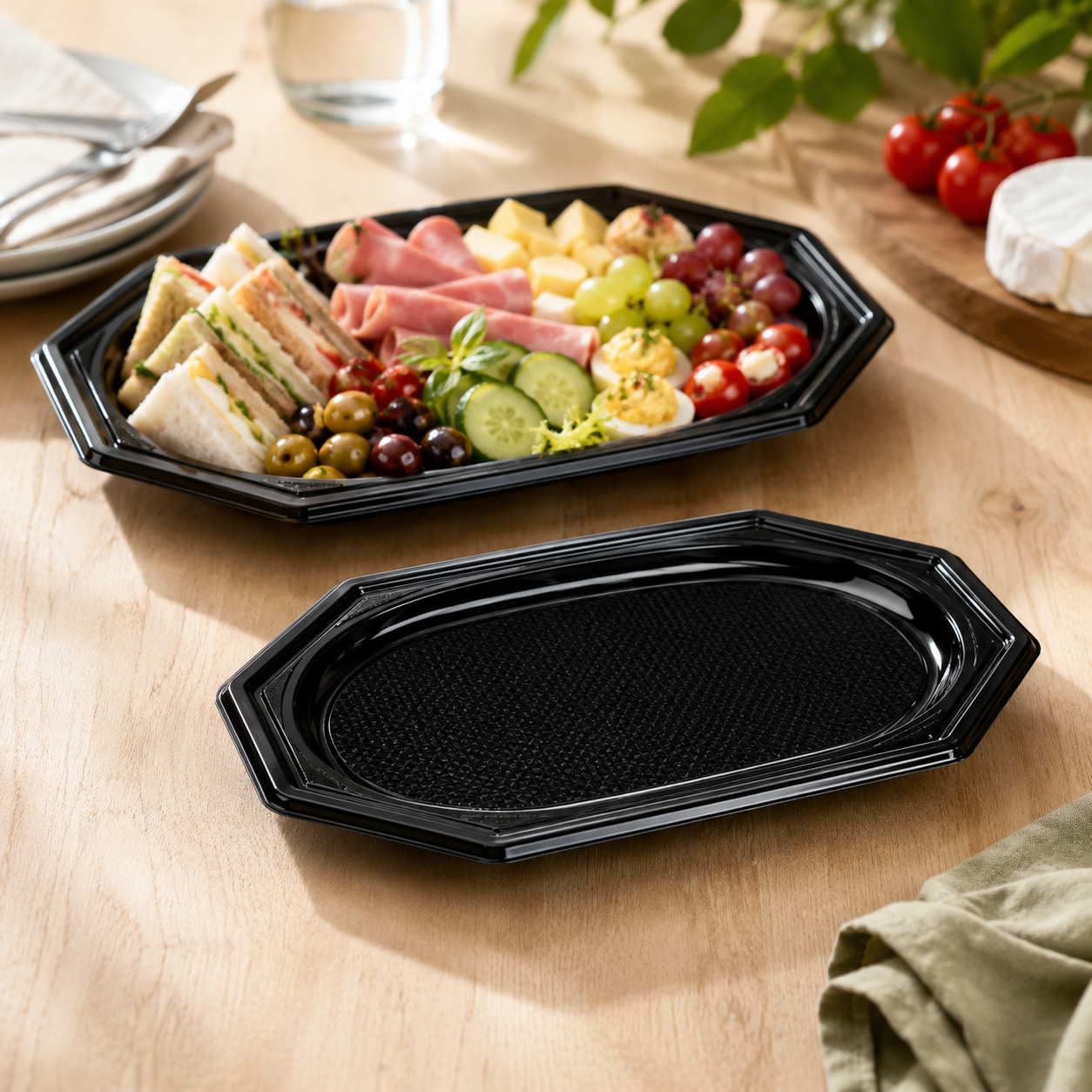 Műanyag fekete catering HIDEG tálca, 5 személyes, zárható (10db/csomag) termék fő termékképe